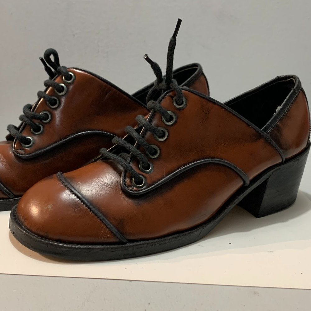 Vintage 1970s The Villager Brand Platform Brown Leather Women's Shoes Si…